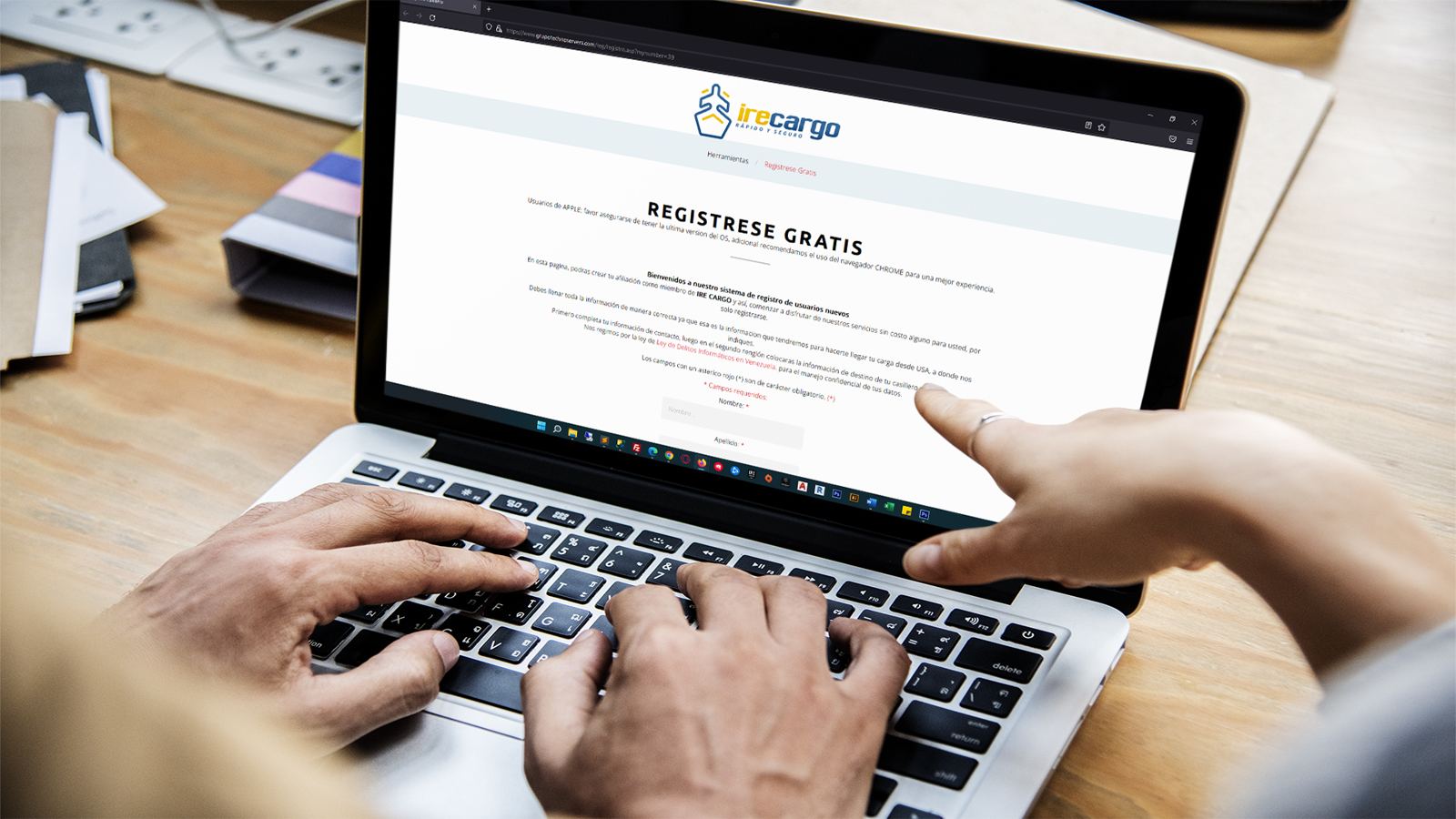 Registro del casillero IreCargo en una laptop
